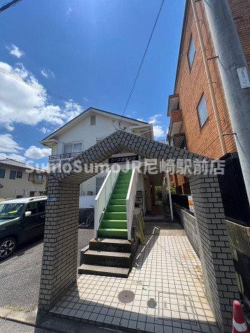 建物外観　外はこのようになっています