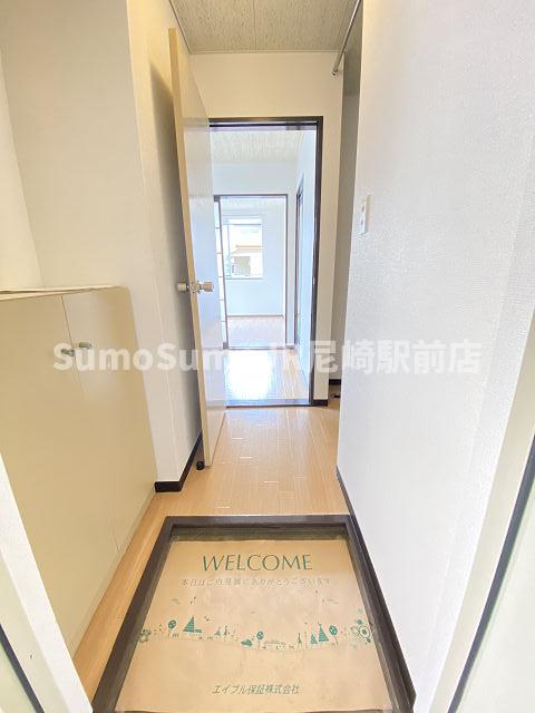 玄関　収納もある玄関です