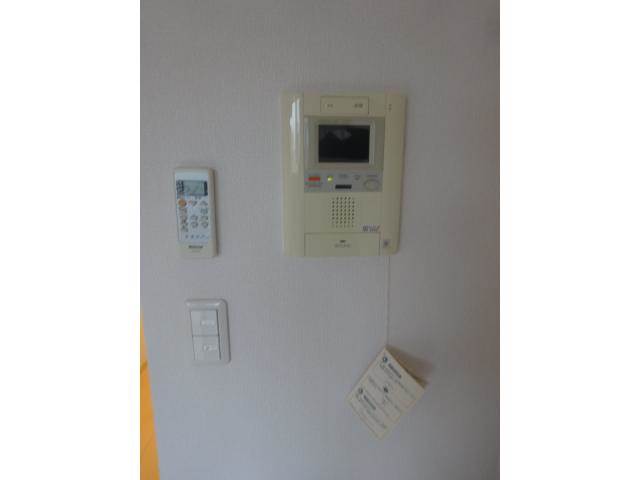 セキュリティ　モニター付きインターホン
