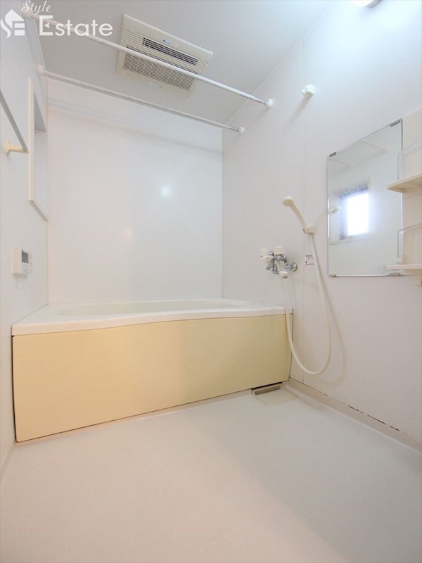 バス・シャワールーム　バスルーム