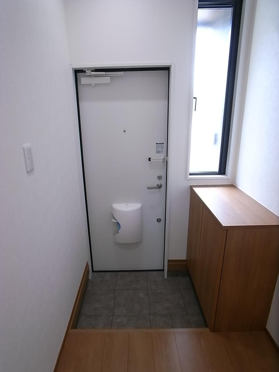 玄関　落ち着いた玄関です