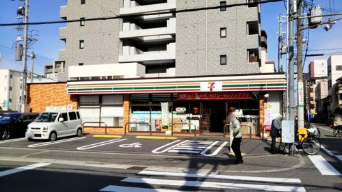 コンビニ　セブンイレブン 大阪本庄西2丁目店（コンビニ）まで328m