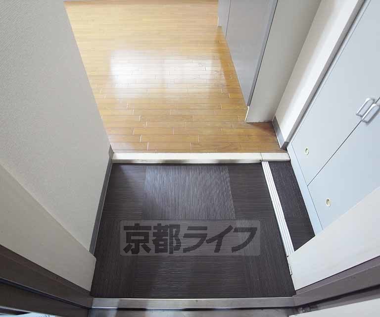 玄関　広くてきれいな玄関です。