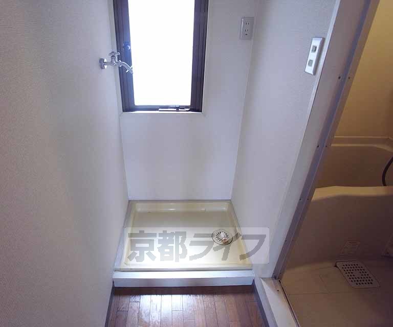 その他設備　室内にある洗濯機置き場です。