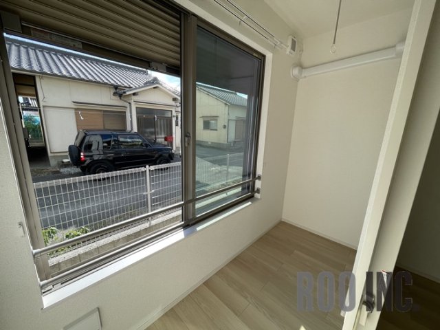 バルコニー　写真は反転のお部屋です