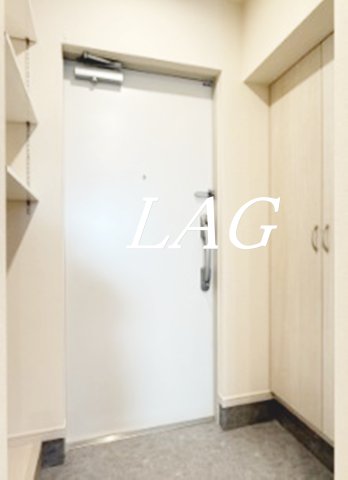 玄関　玄関です。