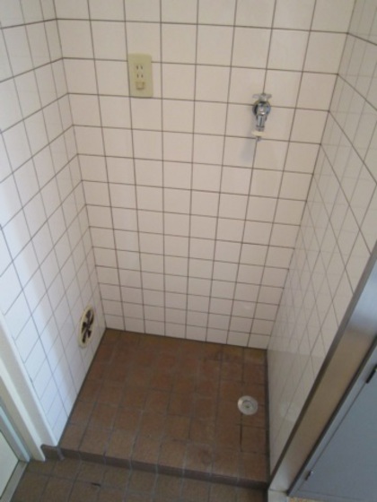 洗面設備　※掲載写真は同マンション別部屋参考写真となります。