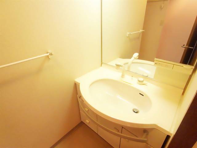 洗面設備　独立洗面台です。
