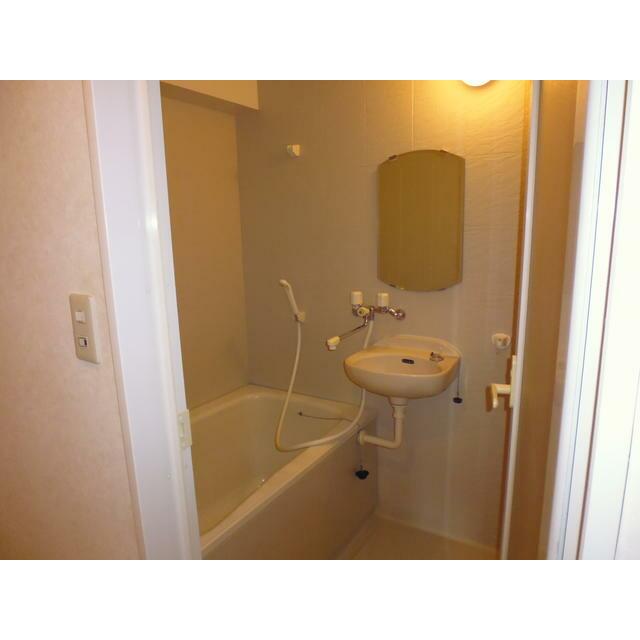 バス・シャワールーム　※別部屋参考写真