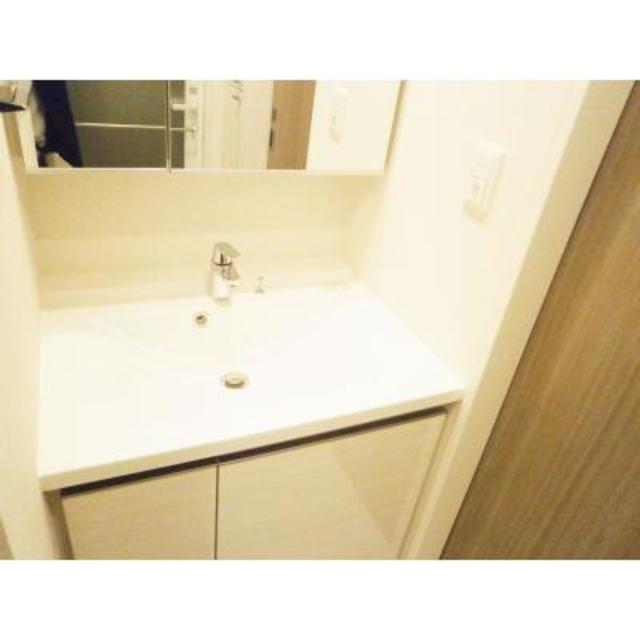 洗面設備　※写真は同タイプ住戸です。