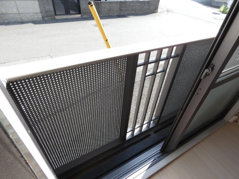 バルコニー　図面と現状に相違がある場合には現状を優先