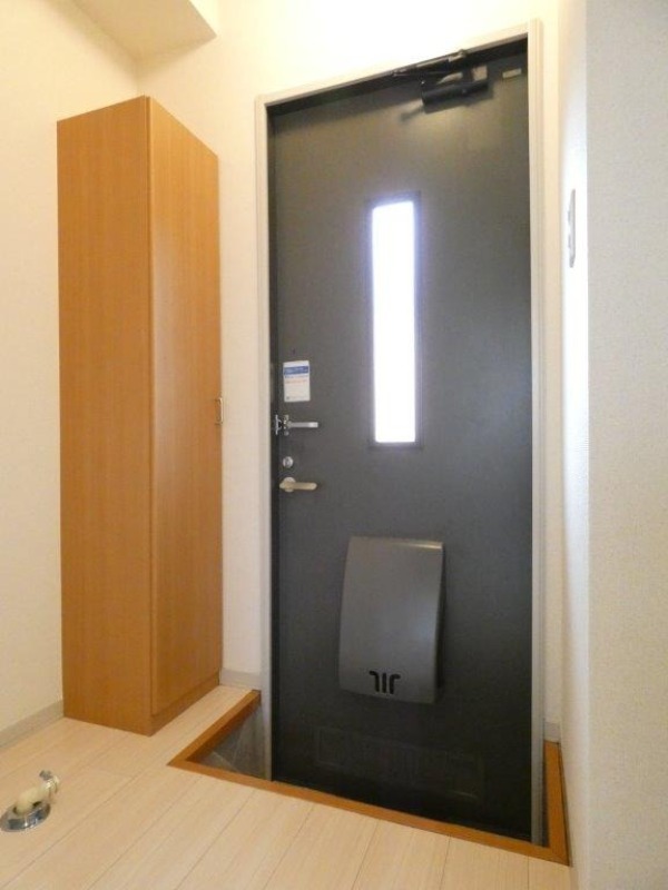 玄関　図面と現状に相違がある場合には現状を優先