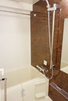 バス・シャワールーム　バス