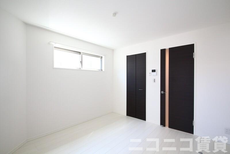 居室・リビング　別号室イメージの為、現状を優先致します。