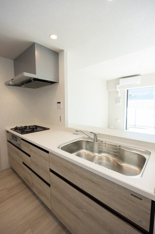 キッチン　※写真は同タイプ住戸です。