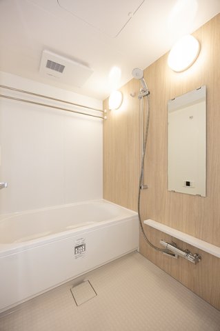 バス・シャワールーム　※写真は同タイプ住戸です。