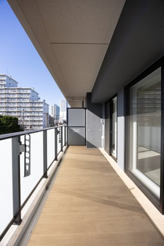 バルコニー　※写真は同タイプ住戸です。