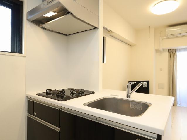 キッチン　※反転タイプの写真を使用しています。