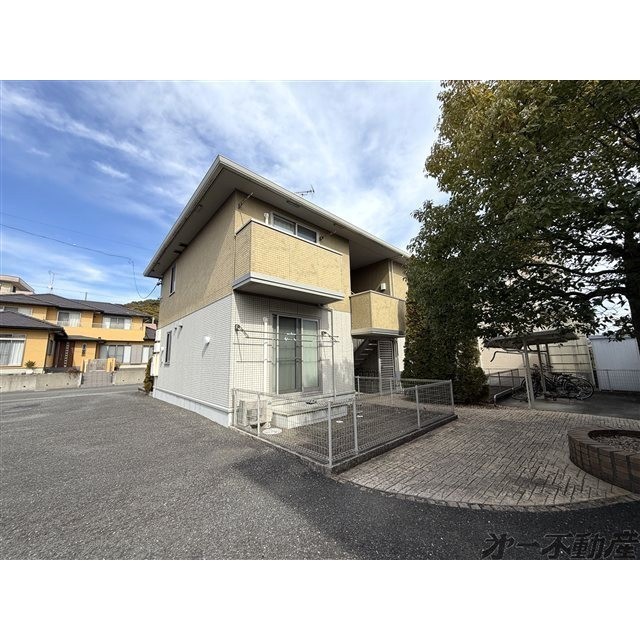 エントランス　建物外観