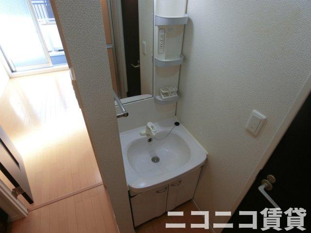 洗面設備　別号室イメージの為、現状を優先致します。