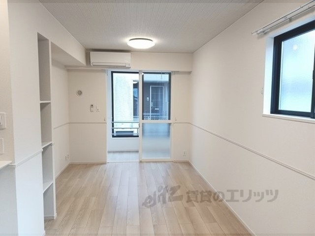 居室・リビング　同仕様