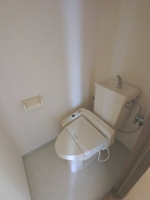 トイレ　図面と現状に相違がある場合には現状を優先