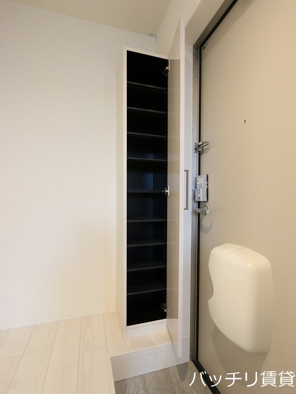 玄関　別室写真の為、現状を優先いたします。