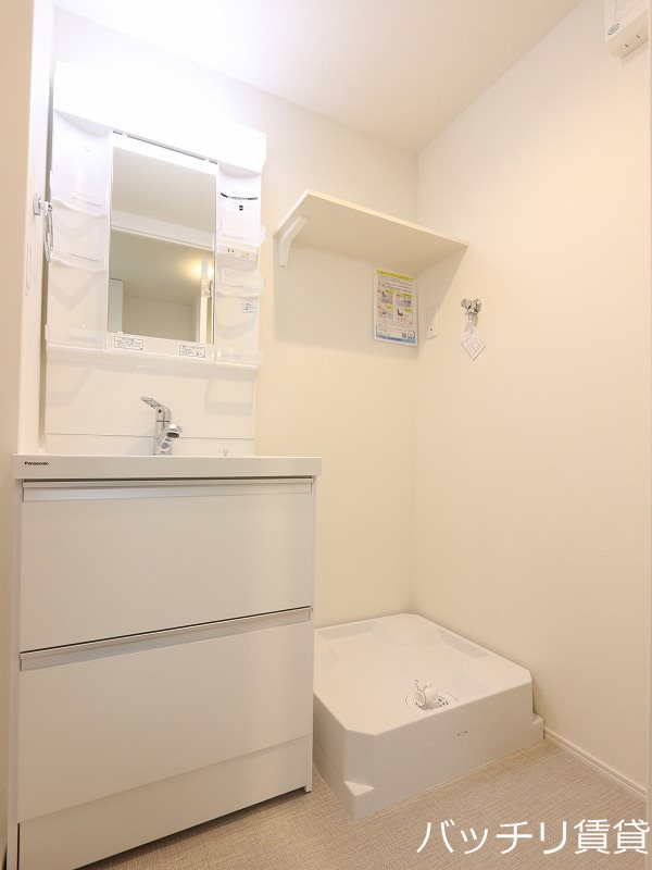 洗面設備　別室写真の為、現状を優先いたします。