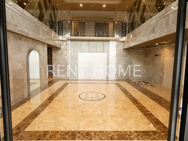 ロビー　広々としたエントランスホールです