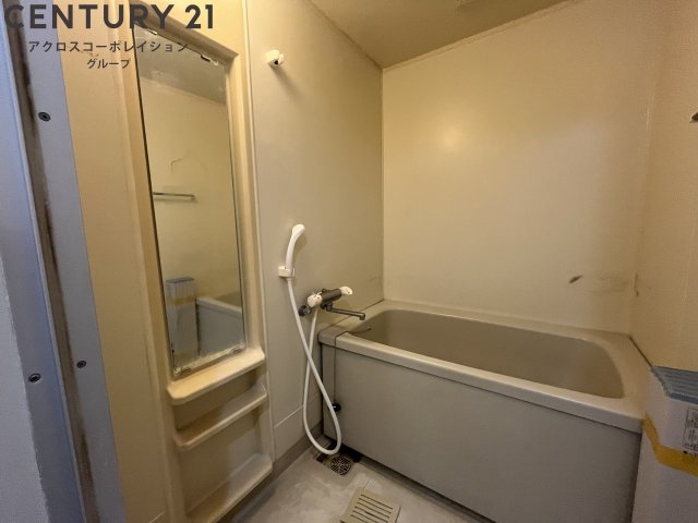 バス・シャワールーム　バストイレ別でおすすめです