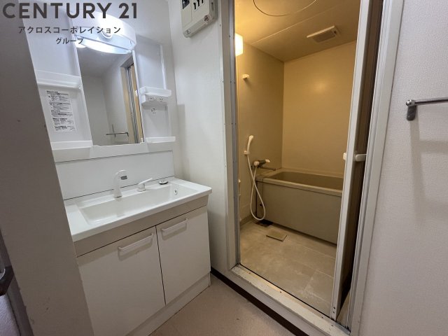 洗面設備　シャンプードレッサー