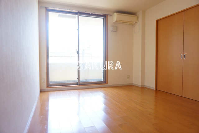 その他設備　室内エアコン付き♪