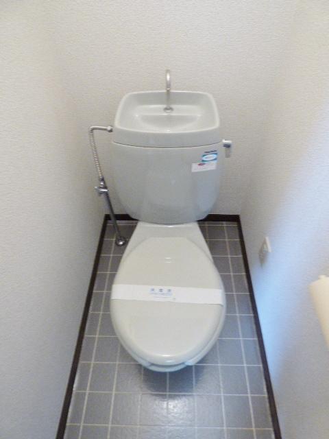 トイレ　参考写真（303号室）