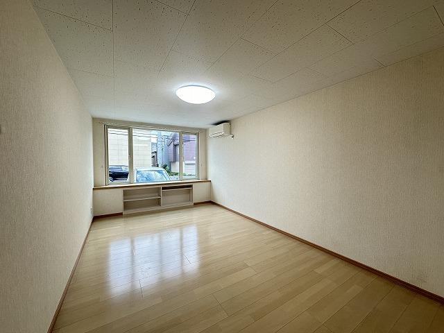 居室・リビング　リビング１