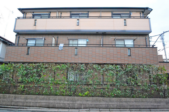 建物外観　閑静な住宅街