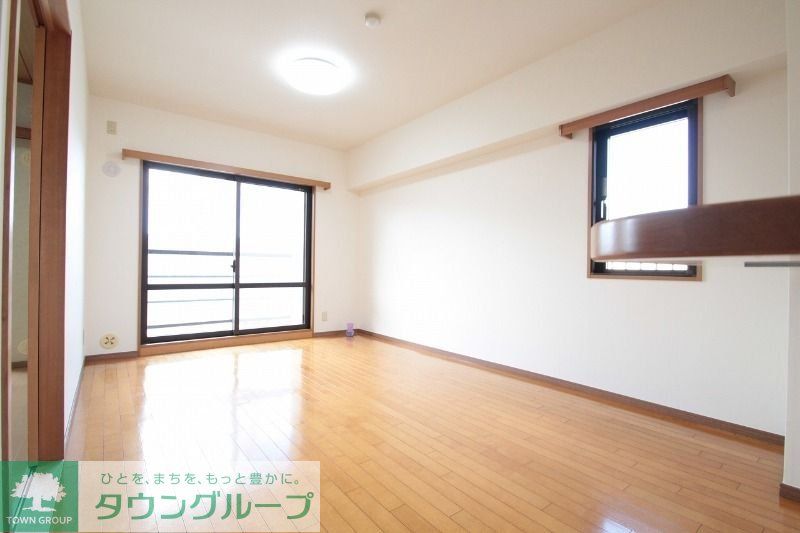 居室・リビング　お問合せはタウンハウジングまで！※現地待合わせ相談可能