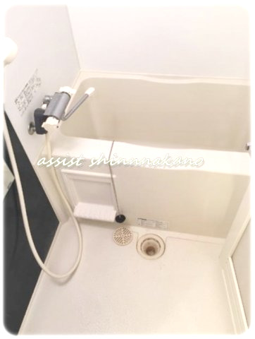 バス・シャワールーム　別号室の参考写真です