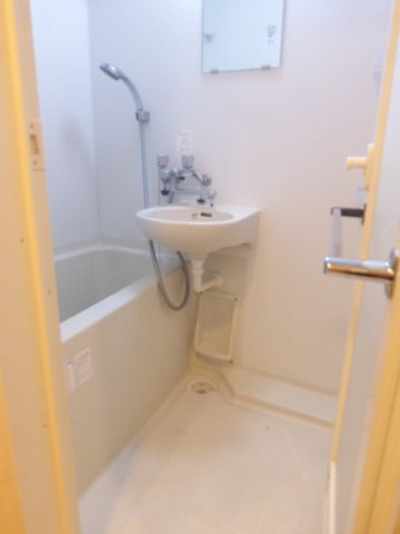 バス・シャワールーム　バス