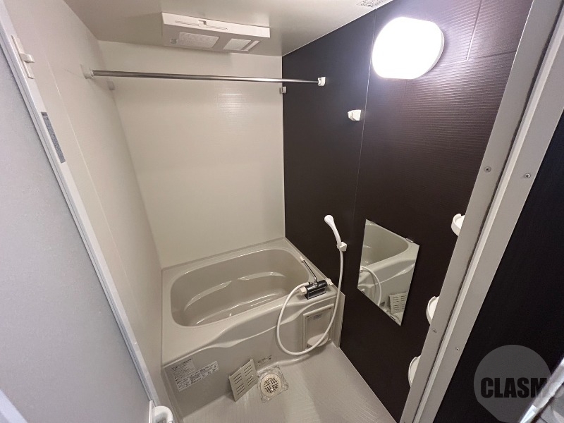 バス・シャワールーム　浴室乾燥機付き