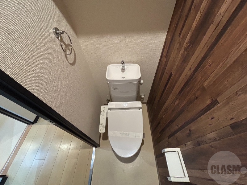 トイレ　温水洗浄便座