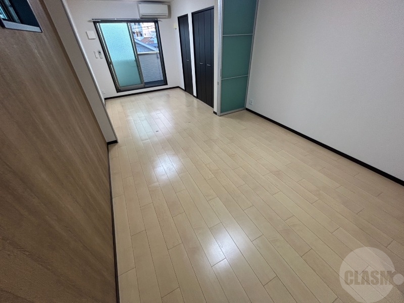 居室・リビング　７．７帖のリビングです