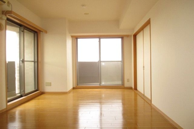 居室・リビング　日当たり良好のお部屋です。