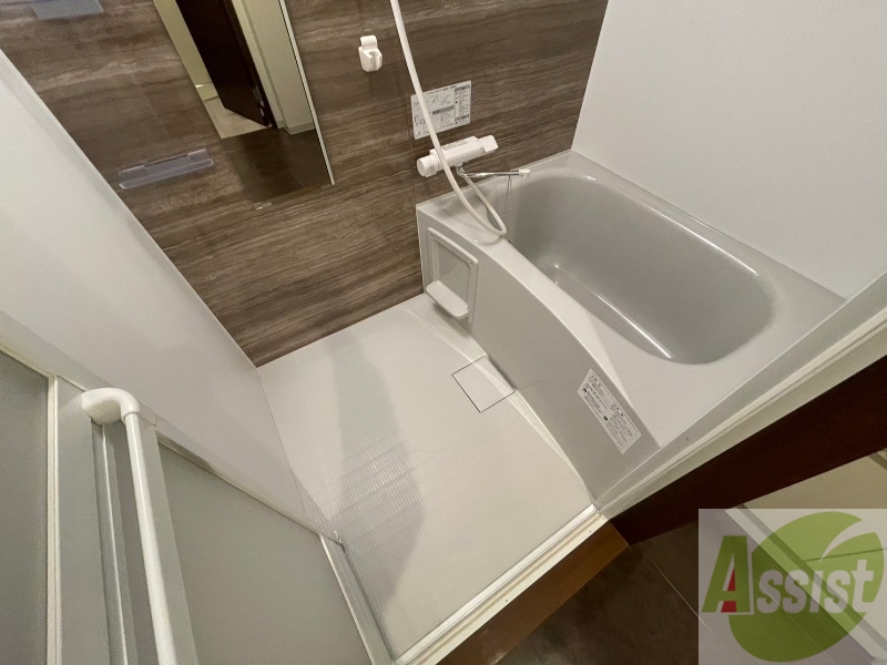 バス・シャワールーム　お風呂になります。一日の疲れを癒してくださいね。