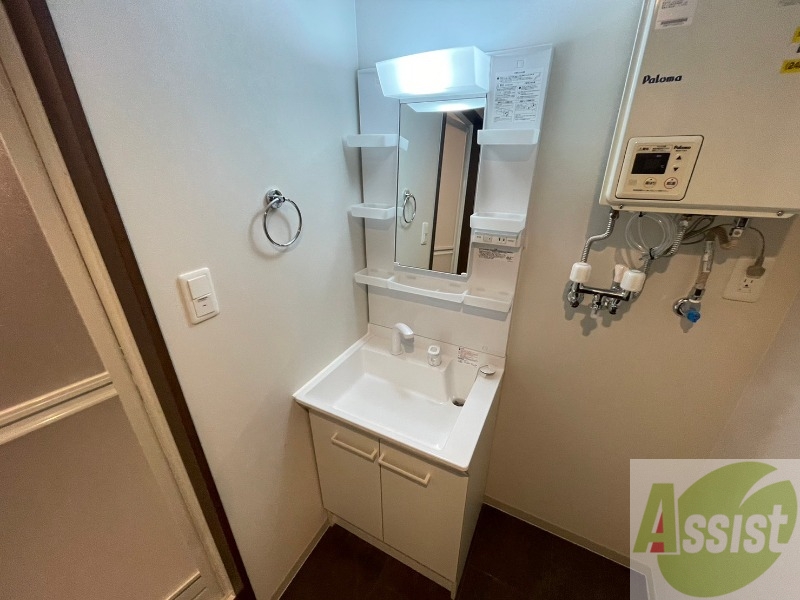 洗面設備　シャンプードレッサーで身支度もラクラクです！