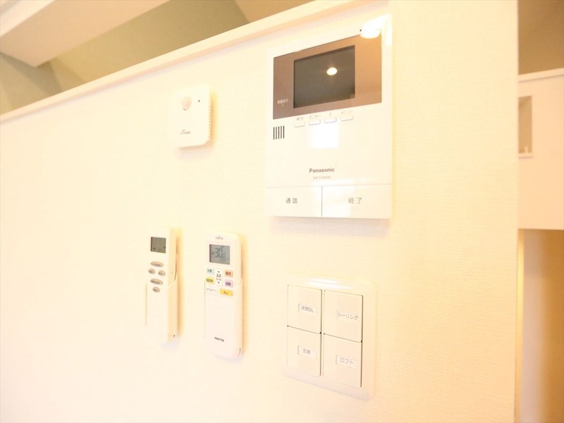 セキュリティ　ＴＶモニター付インターホン　同仕様写真