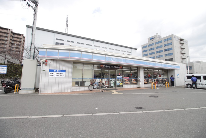 コンビニ　ローソン（コンビニ）まで350m