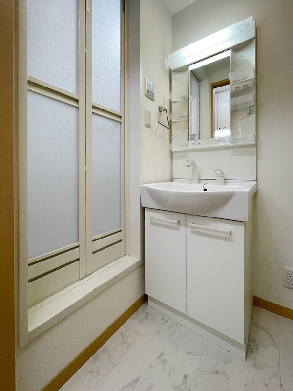 洗面設備　☆嬉しい独立洗面台☆