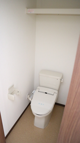 トイレ　※別部屋参考写真