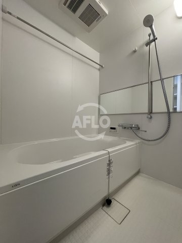 バス・シャワールーム　スプランディッド難波キャトル　風呂