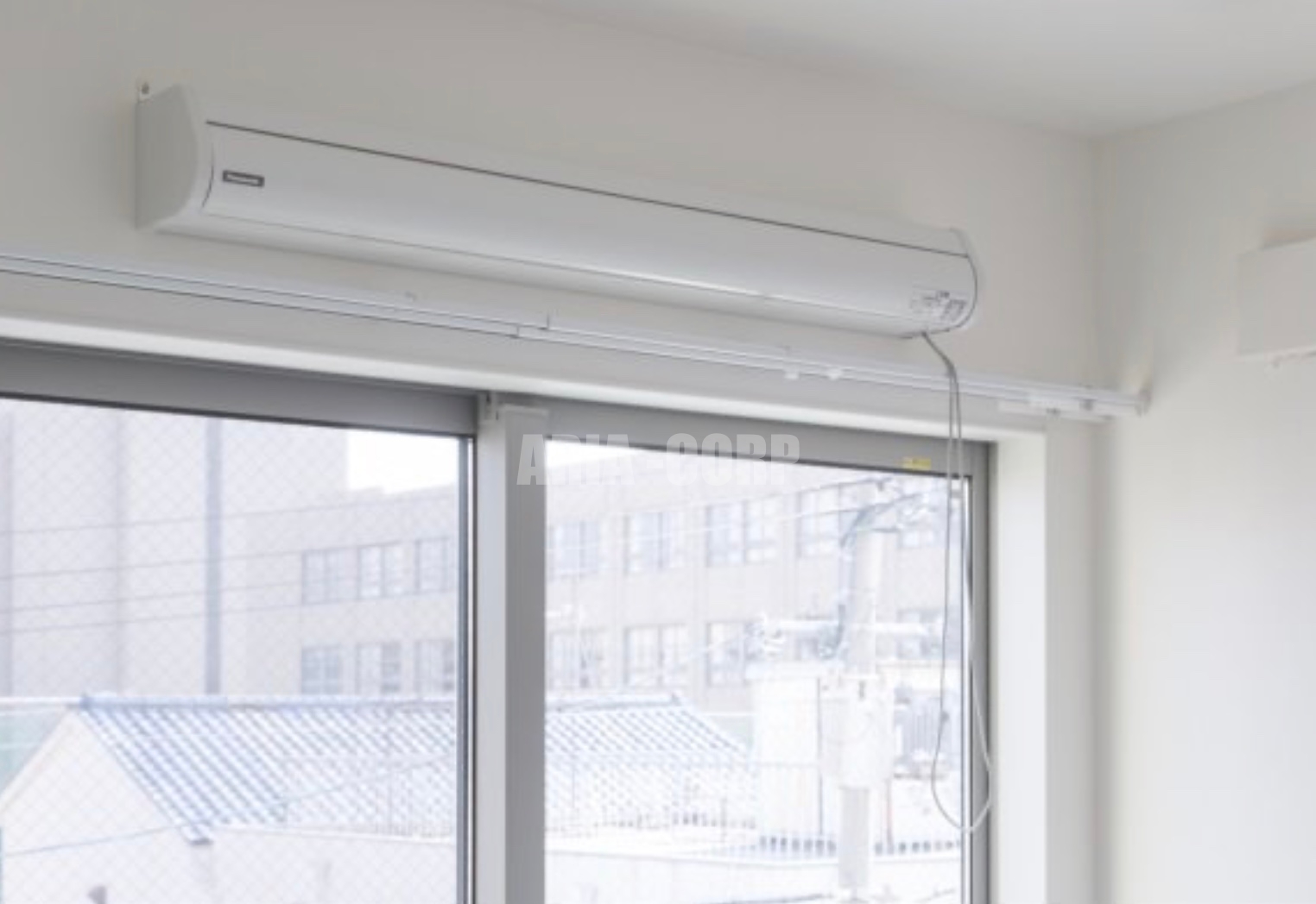 その他共有部分　雨の日に大活躍◎格納型室内物干し♪